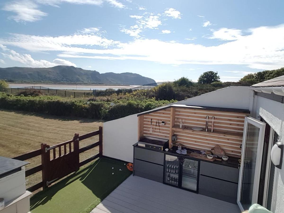 3 Bedroom Deganwy Sea View Beach House Ll31 Kültér fotó